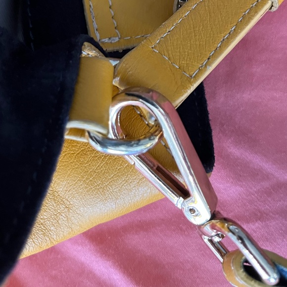 Butter-soft, very gently used, mustard yellow genuine leather tote. - Picture 9 of 14